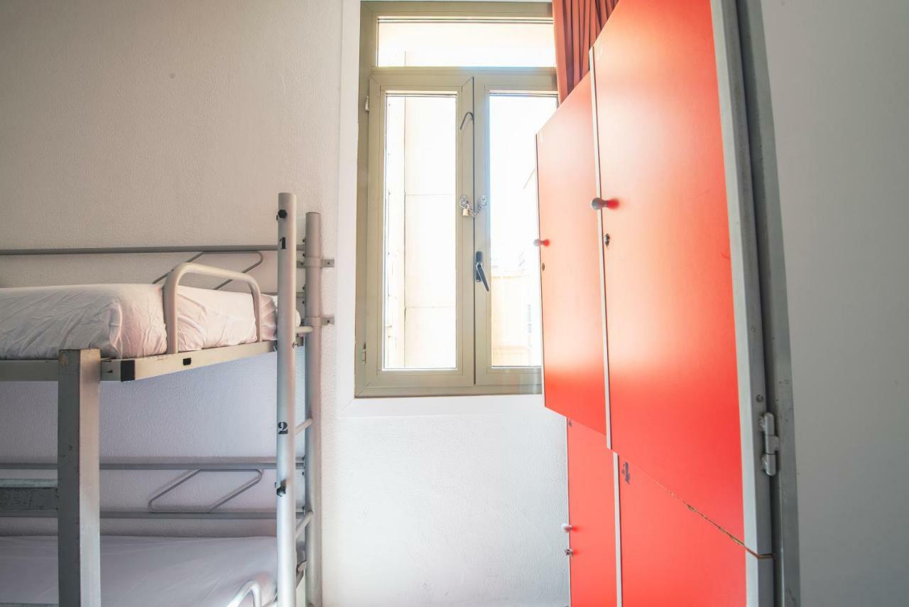 Safestay Barcelona Passeig De Gracia (Adults Only) מראה חיצוני תמונה