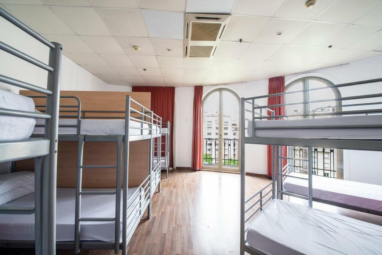 Safestay Barcelona Passeig De Gracia (Adults Only) מראה חיצוני תמונה