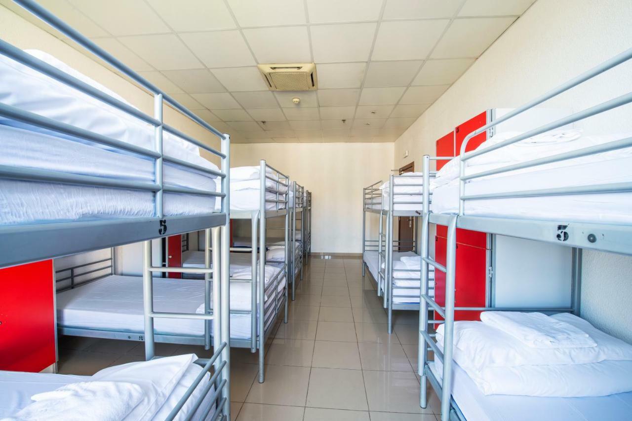 Safestay Barcelona Passeig De Gracia (Adults Only) מראה חיצוני תמונה