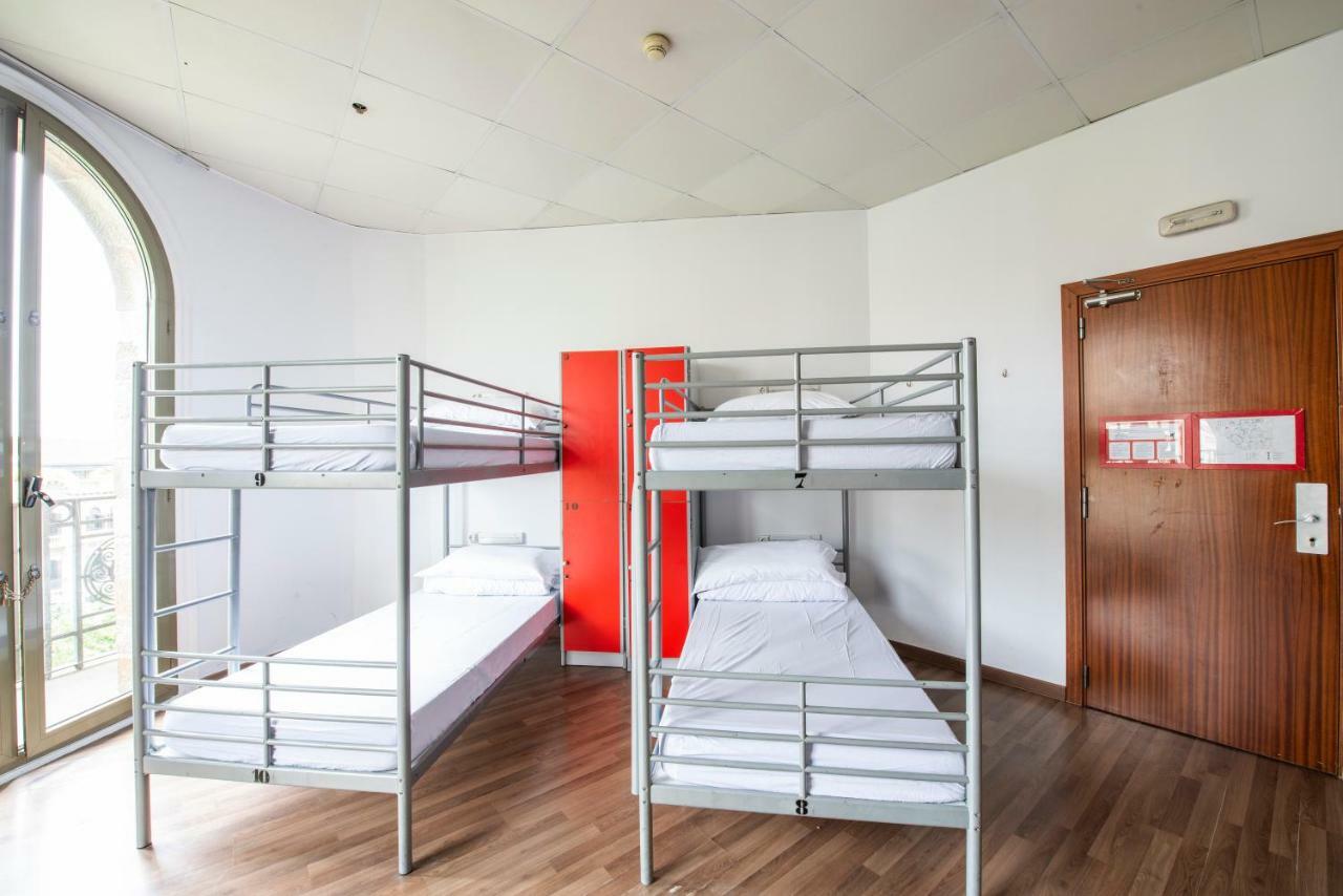 Safestay Barcelona Passeig De Gracia (Adults Only) מראה חיצוני תמונה