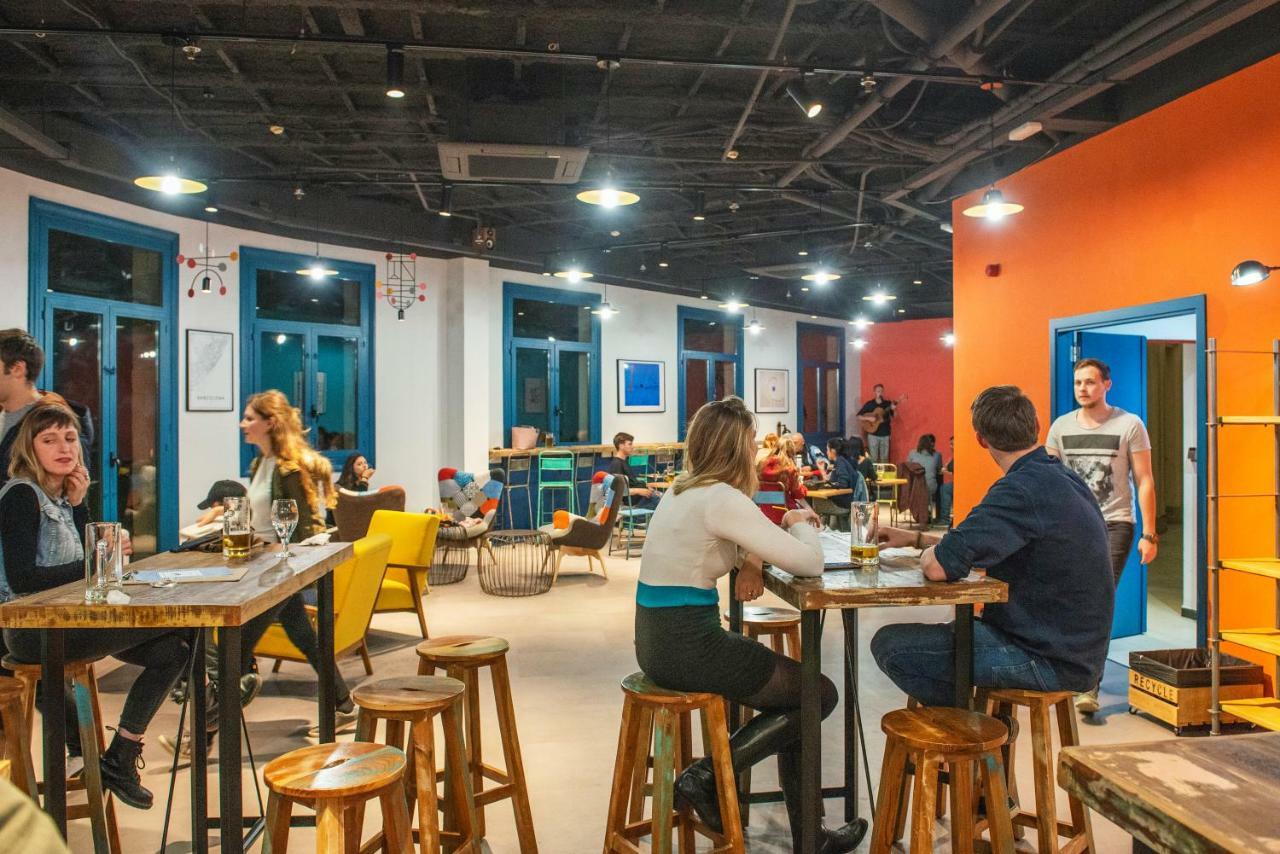 Safestay Barcelona Passeig De Gracia (Adults Only) מראה חיצוני תמונה