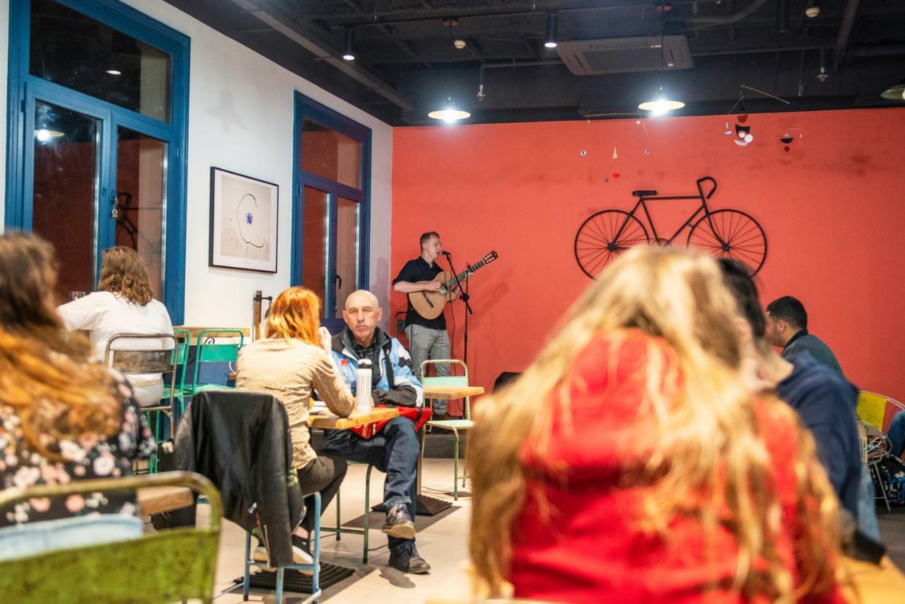 Safestay Barcelona Passeig De Gracia (Adults Only) מראה חיצוני תמונה