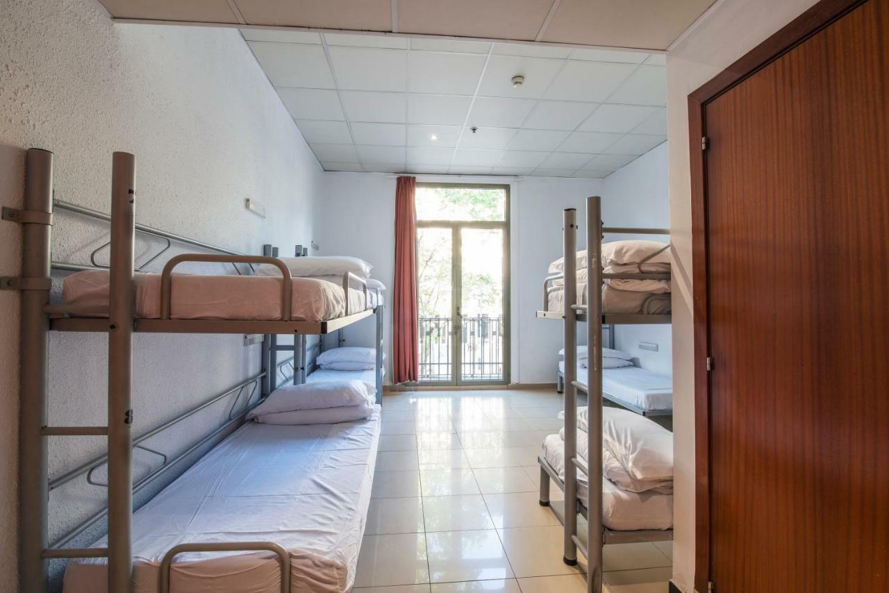 Safestay Barcelona Passeig De Gracia (Adults Only) מראה חיצוני תמונה